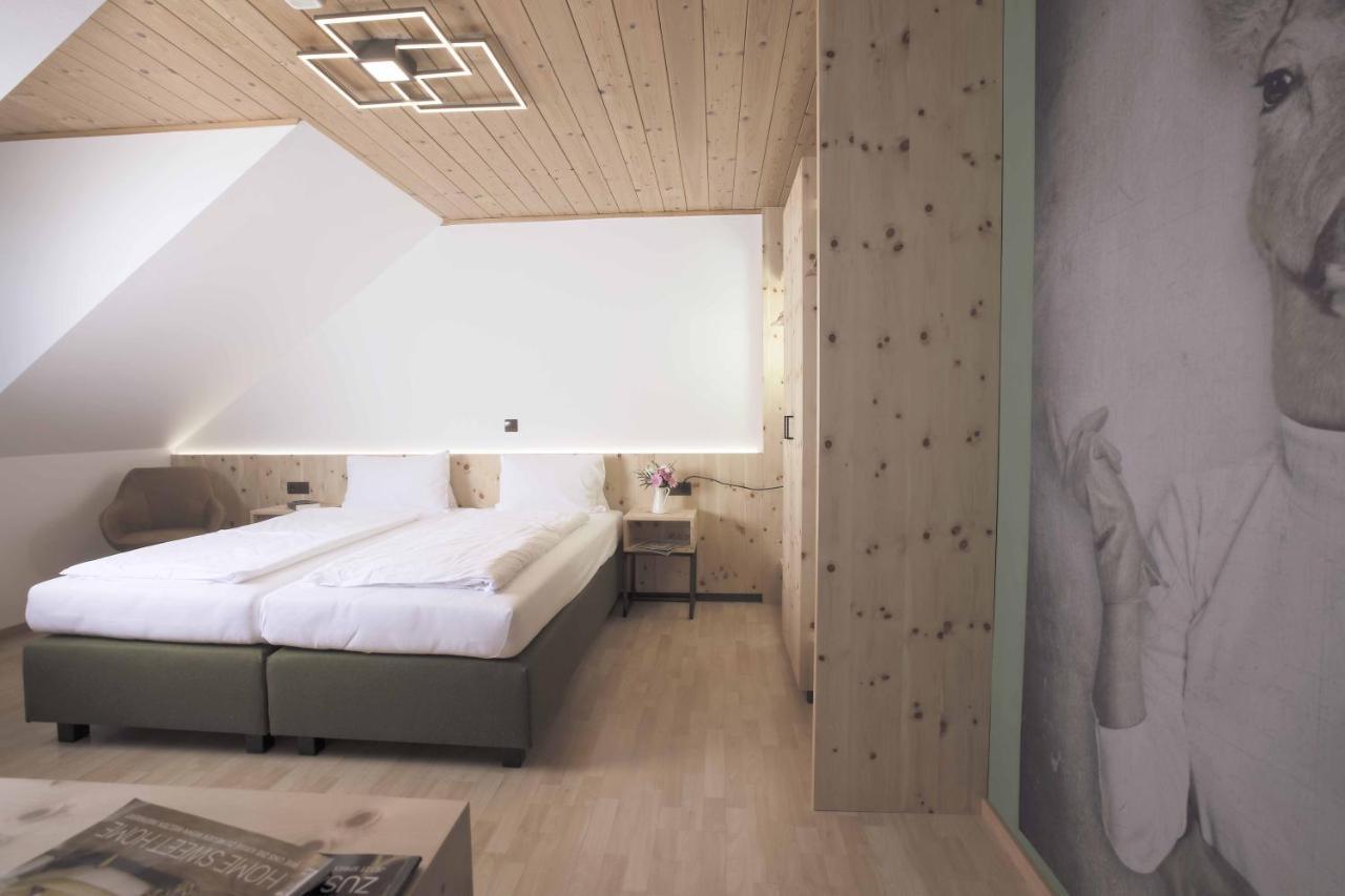 Landhof Lazarus Hotel Mooskirchen Eksteriør billede
