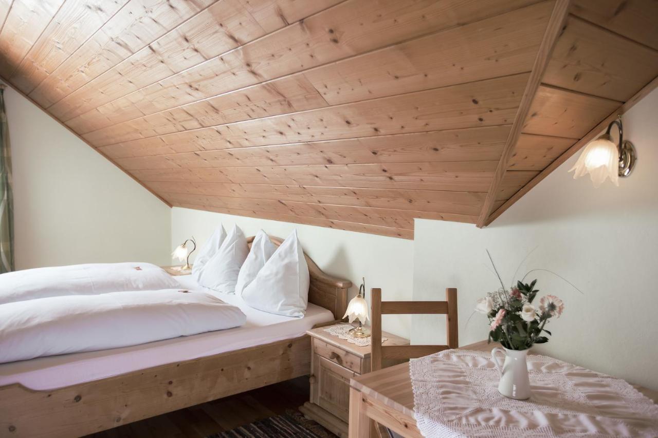 Landhof Lazarus Hotel Mooskirchen Eksteriør billede